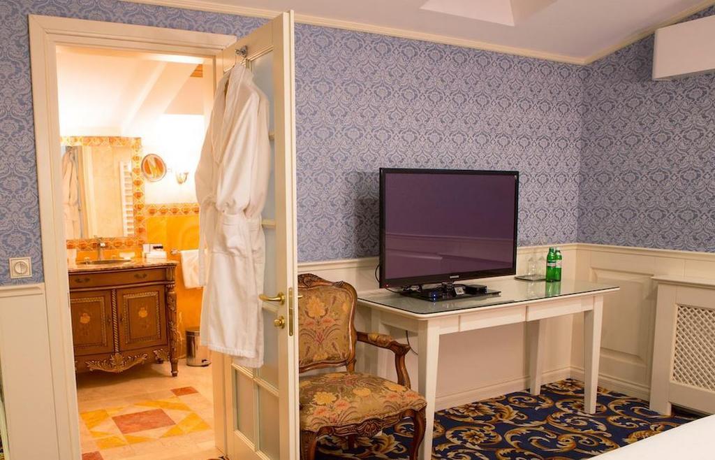 Ministerium Hotel Одеса Екстериор снимка