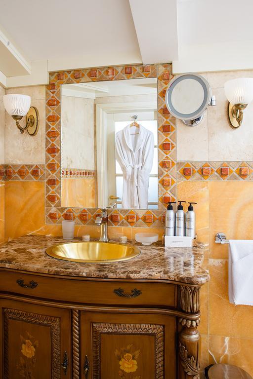 Ministerium Hotel Одеса Екстериор снимка