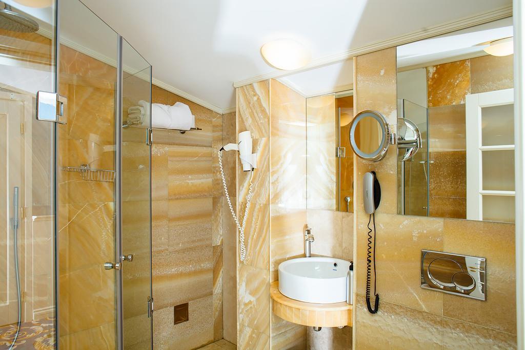Ministerium Hotel Одеса Екстериор снимка