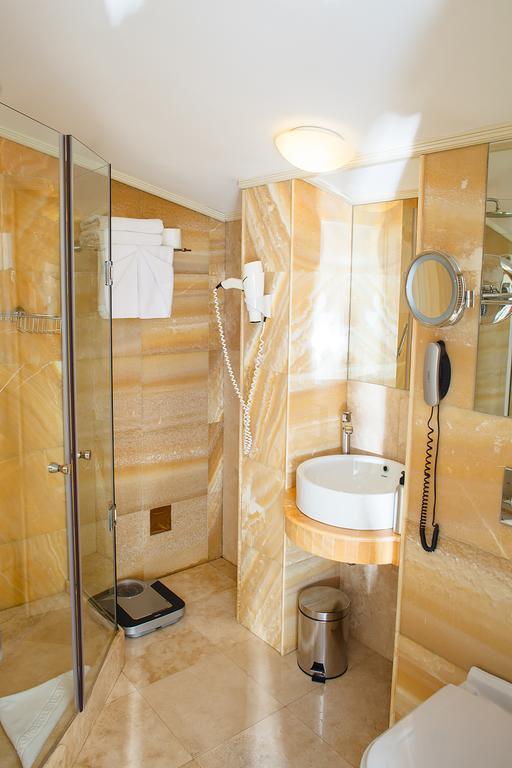 Ministerium Hotel Одеса Екстериор снимка