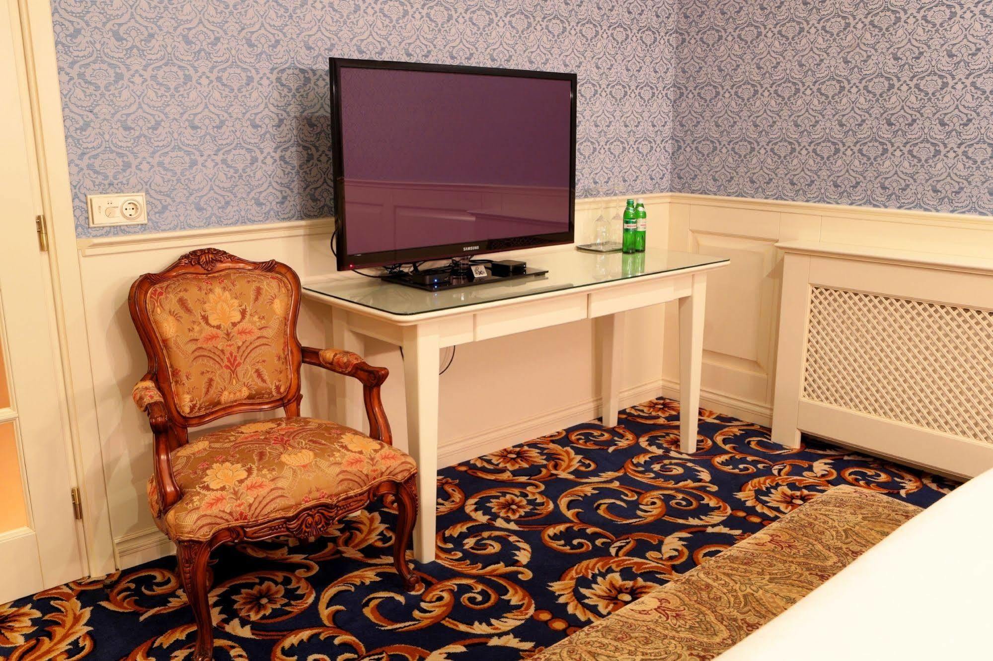 Ministerium Hotel Одеса Екстериор снимка