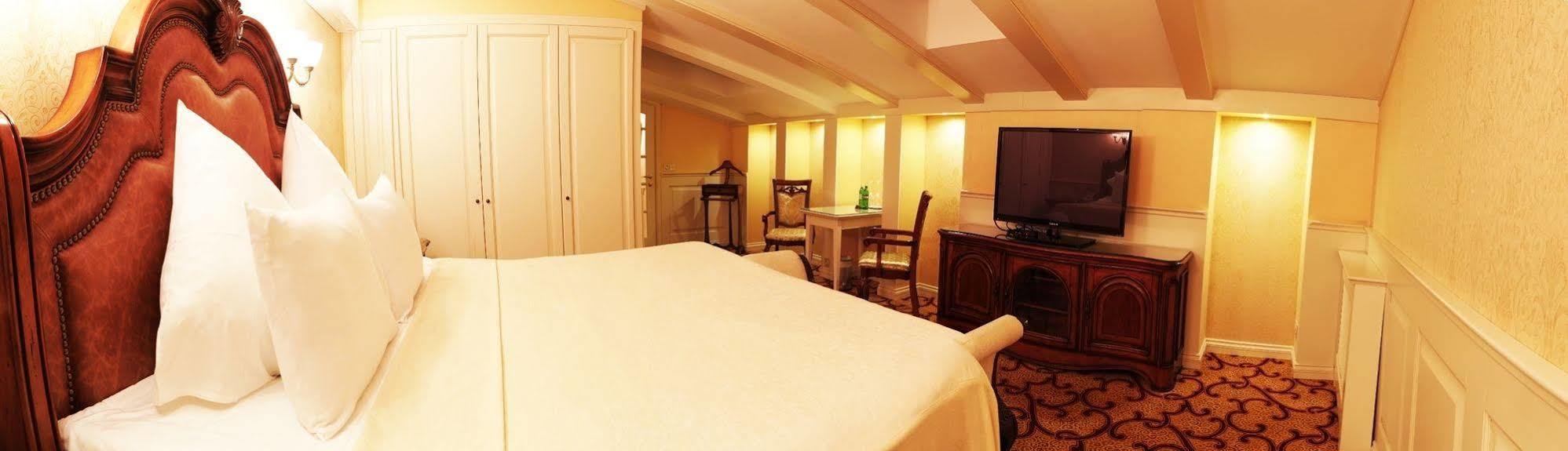 Ministerium Hotel Одеса Екстериор снимка