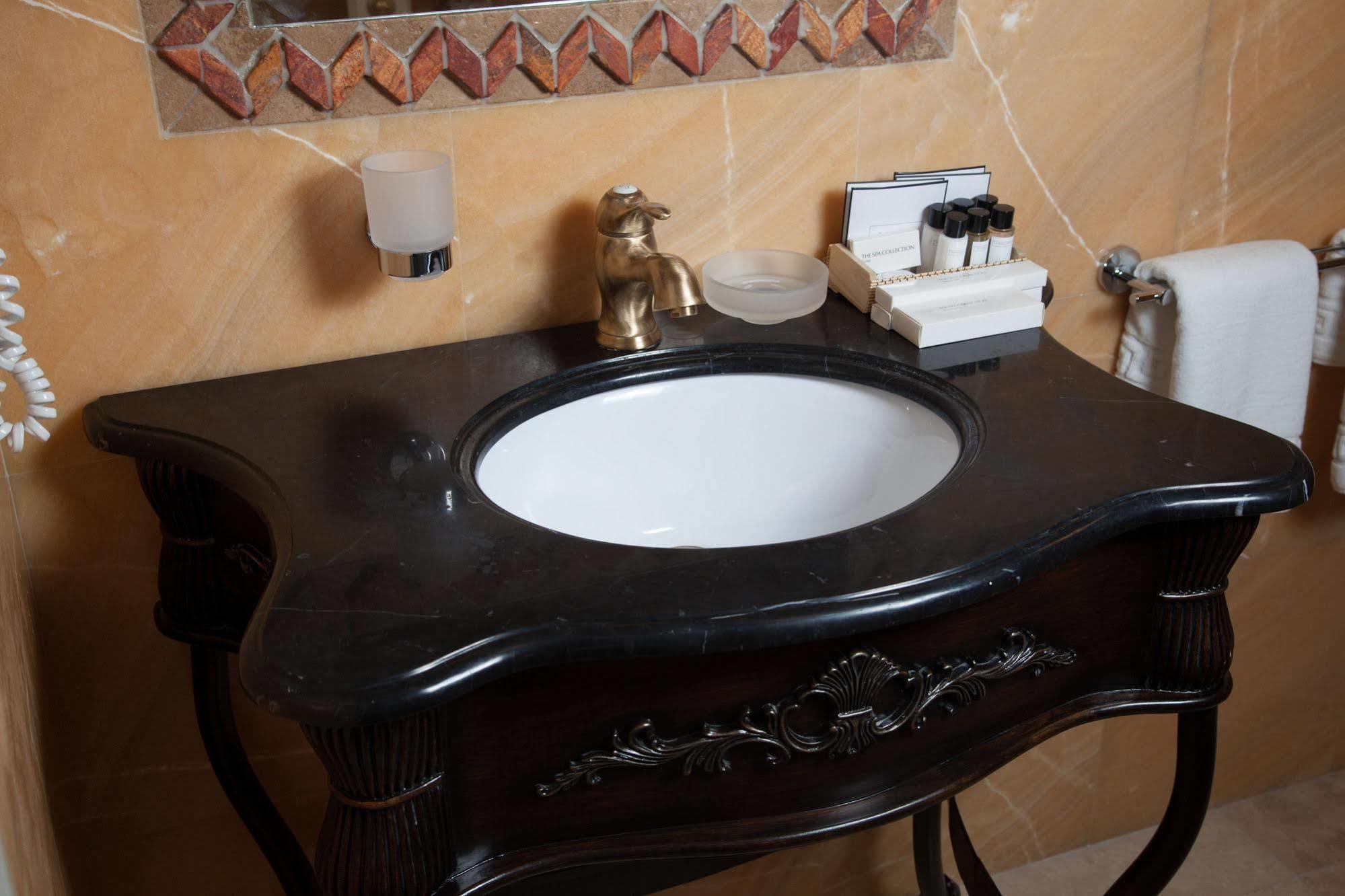 Ministerium Hotel Одеса Екстериор снимка